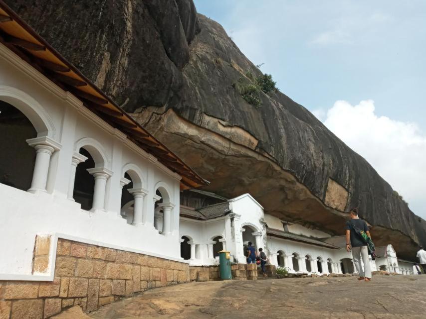 Restwell Homestay Dambulla Eksteriør bilde